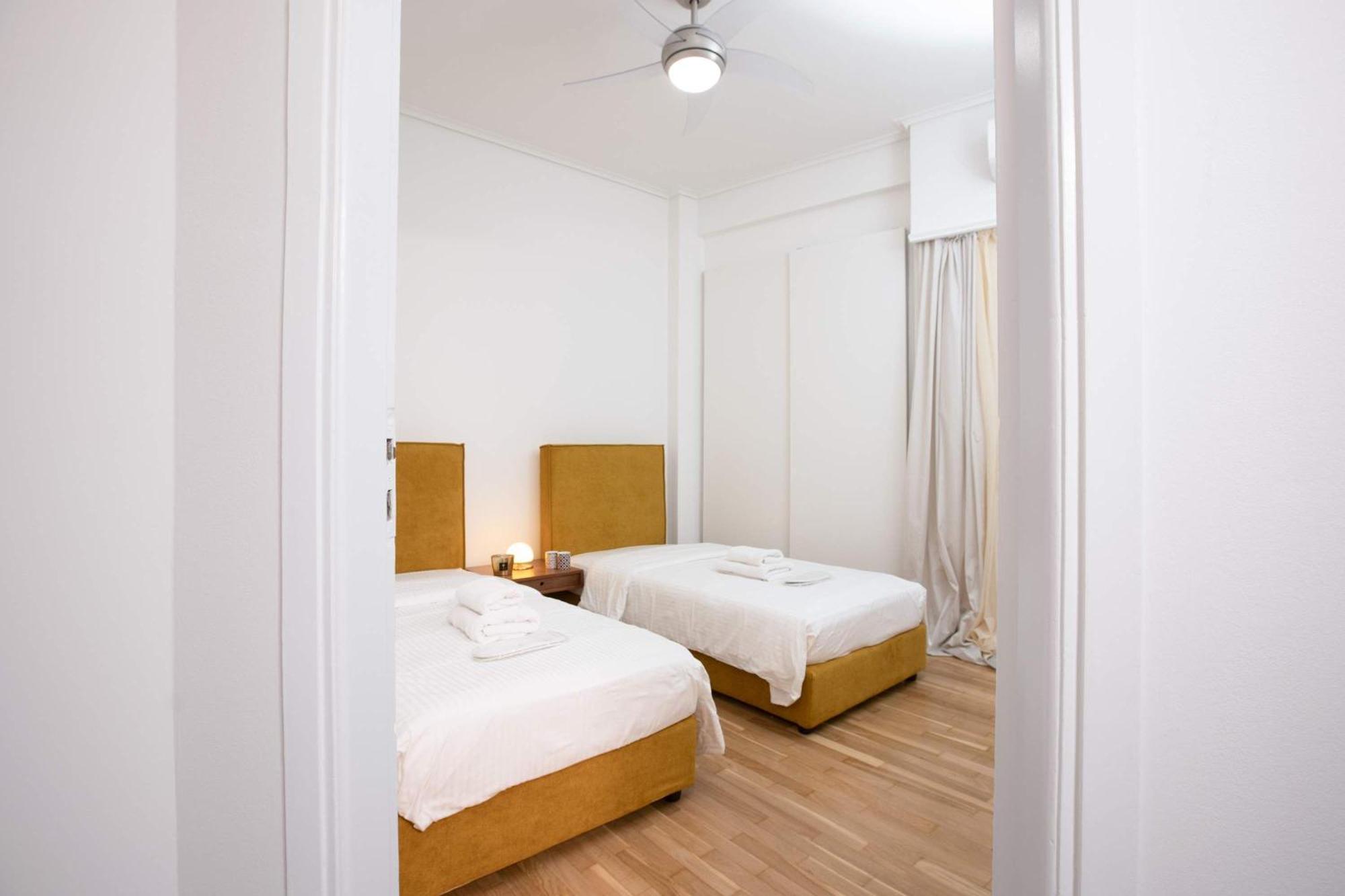 Ruby's Urban Residence Koukaki Athena Bagian luar foto
